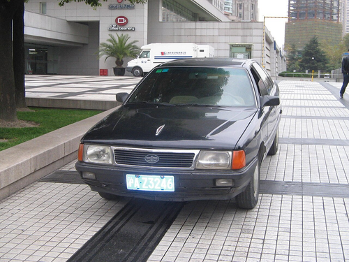 Hongqi CA7220