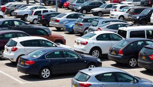 Russian car fleet aged amid collapse in new car sales