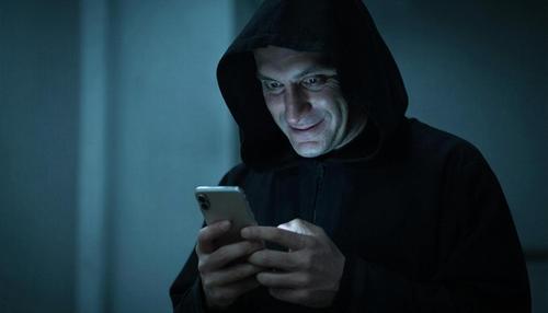 Scammers have come up with a new scheme: Russians are lured into fake clinic chats