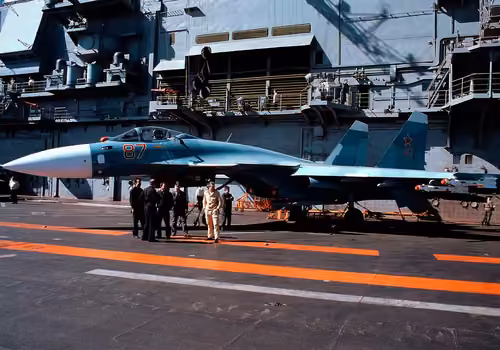 Су-33 на борту ТАРК «Адмирал флота Советского Союза Кузнецов»