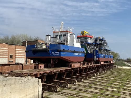 Supply vessel "Aliot"