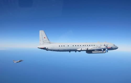Il-20M