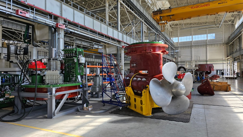 Columna de hélice y timón para los rompehielos del proyecto 22740M