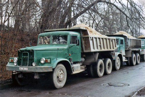 КрАЗ-256Б