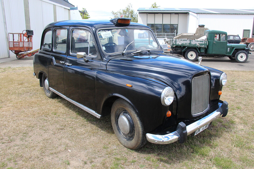 Austin FX4