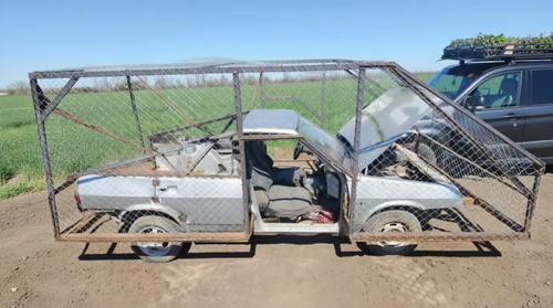 VAZ-21099 with anti-drone protection