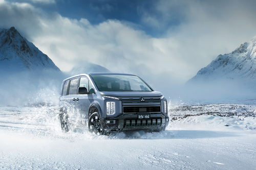 Mitsubishi Delica D5