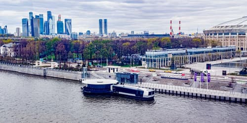Причал у Лужников