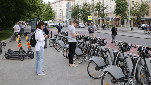 Los moscovitas ya han realizado más de 1,7 millones de viajes en vehículos de movilidad personal de alquiler desde el inicio de la temporada