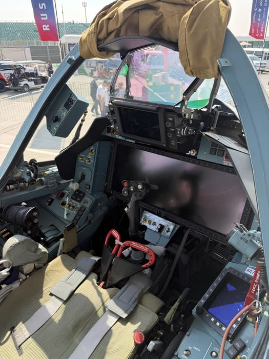 Su-57E cockpit