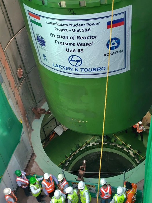 Reactor vessel installation