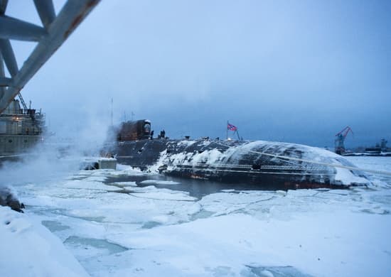 На Северном флоте экипаж подводного крейсера прошел цикл боевой подготовки и сдал необходимые курсовые задачи.