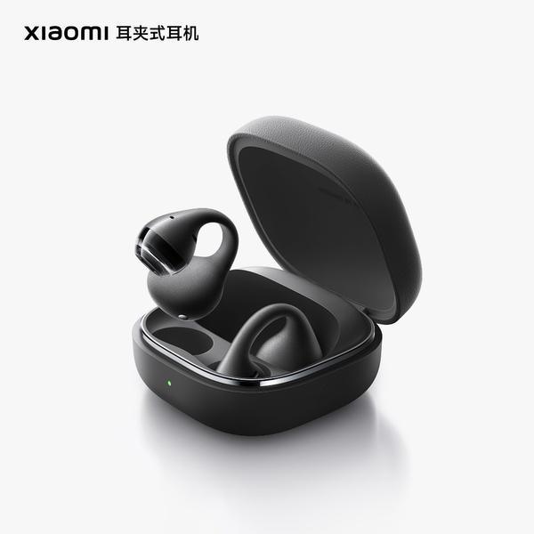 Первые наушники-клипсы Xiaomi с ИИ-переводчиком и функцией пересказа Первые наушники-клипсы Xiaomi в черном цвете
