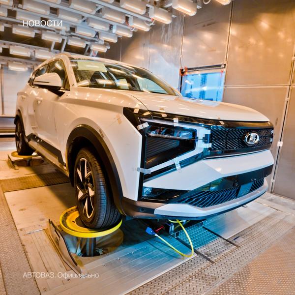 Кроссовер Lada Azimut на полигоне