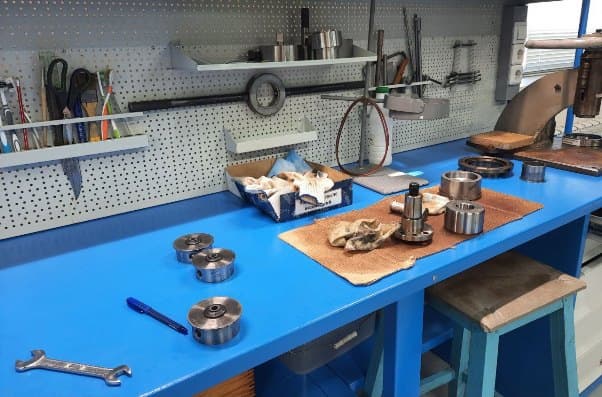 Пока это только выпуск сальников двигателей, раздаточных коробок и приводов, но возможно и увеличение ассортимента&nbsp; 