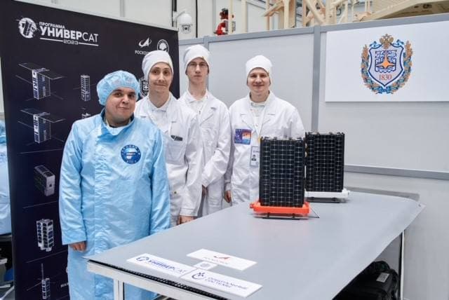 Команда разработки МКА