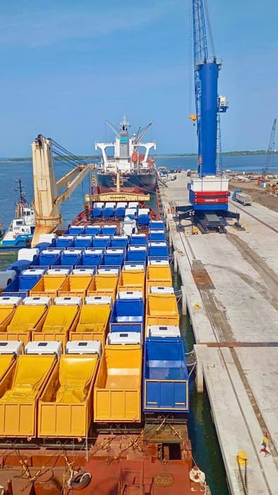 Судно с автомобилями на шасси МАЗ пришвартовалось в порту Никарагуа