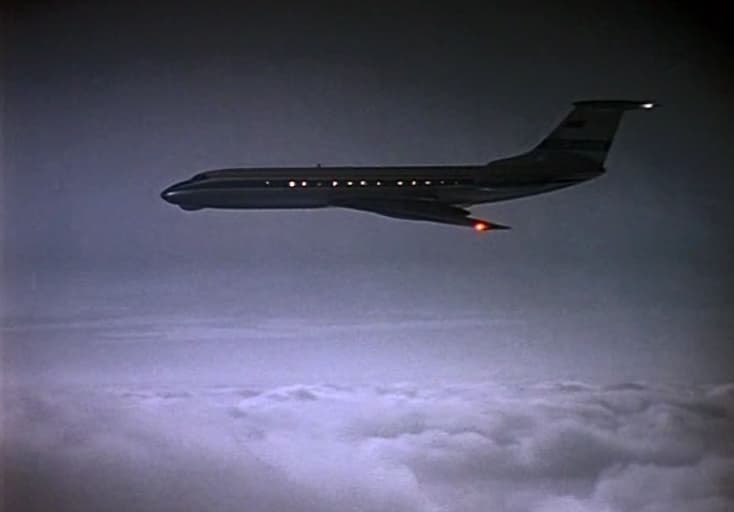 Кадр из фильма «Ирония судьбы, или С лёгким паром!» (1975), режиссёр Эльдар Рязанов