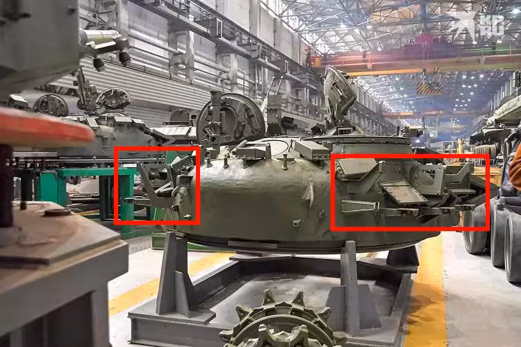 КАЗ на башне танка