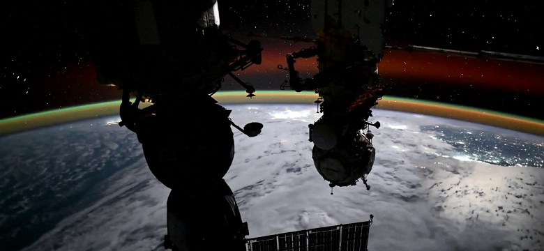 Полярное сияние с борта МКС