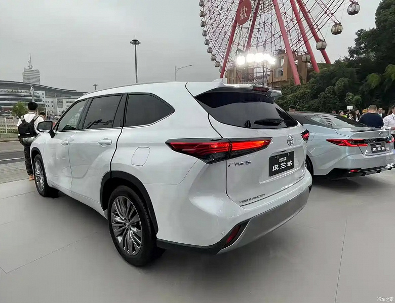 Toyota Highlander 2026