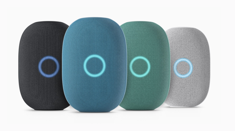 Smart speaker with "Marusya"
