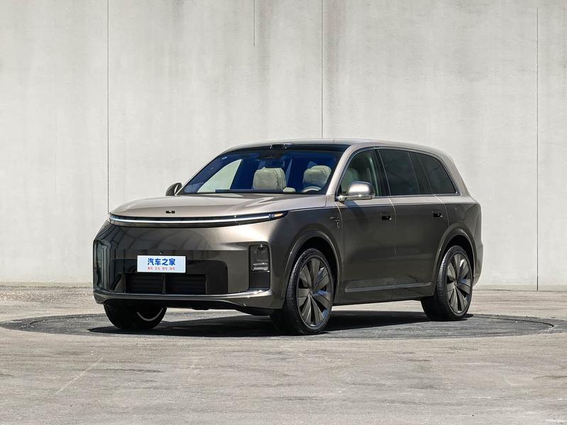 Li Auto L9 Livis: 571 л.с., 1650 км запаса хода и 29-дюймовый 6K-экран Флагманский кроссовер Li Auto L9 Livis