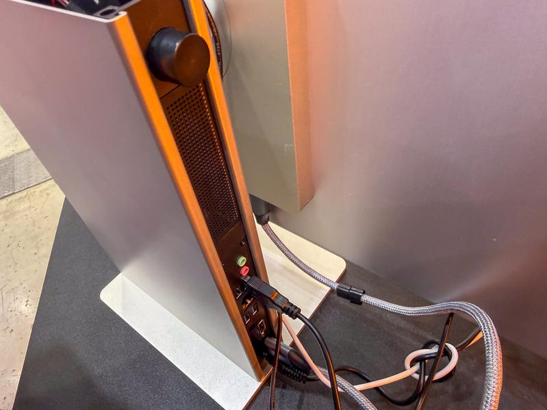 PCCooler на Computex 2026: СЖО с AMOLED-экранами, корпус под 30 вентиляторов и модульный ПК PCCooler на Computex 2026: СЖО с AMOLED-экранами, корпус под 30 вентиляторов и модульный ПК