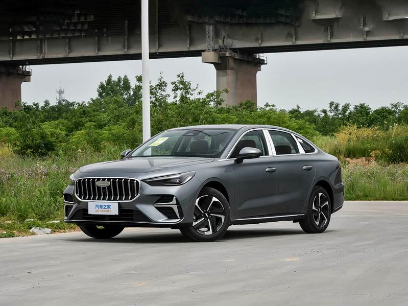 Бензиновый Geely с рекордным тепловым КПД 48,41% выходит 16 июня. Мощность Geely Emgrand i-HEV Zhiqing Hybrid составит 313 л.с.