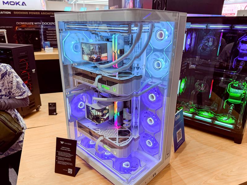 Новинки Thermaltake на Computex 2026: двухсистемный ПК, БП на 3200 Вт и ретро-СЖО Корпус Thermaltake Capo X для двух ПК