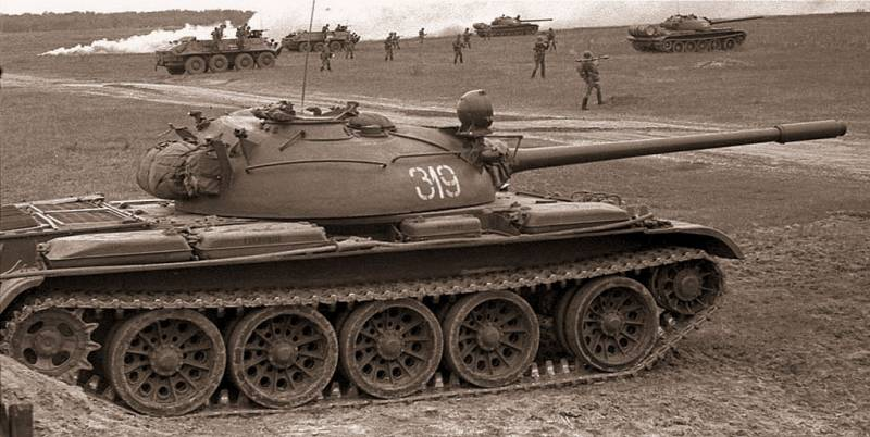 средний танк Т-54