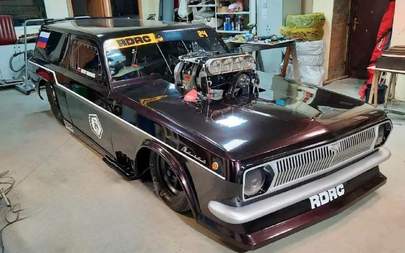 «Волга» ГАЗ-24-02