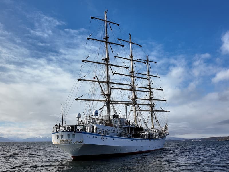 training sailing ship "Nadezhda"