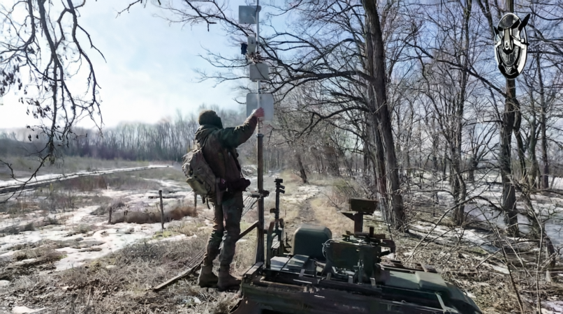 NRTC "Kurier" en la versión de repetidor para controlar vehículos aéreos no tripulados