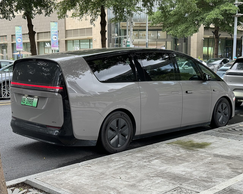 Li Auto Mega