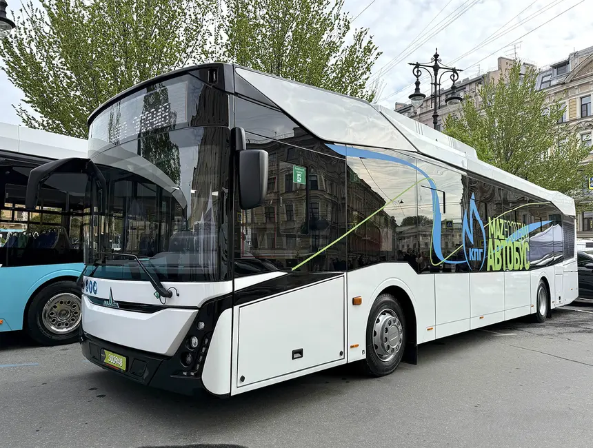 Автобус производства&nbsp;ОАО «Минский автомобильный завод»