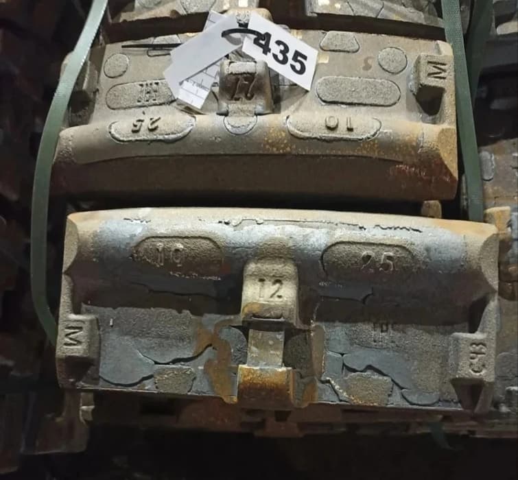 Brake shoes for locomotives