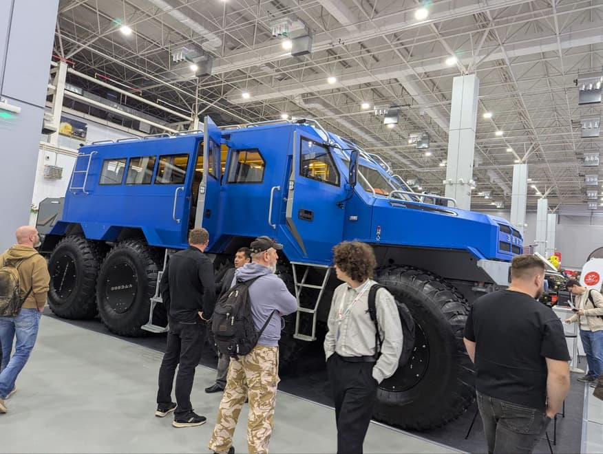 "Zvezda T14"