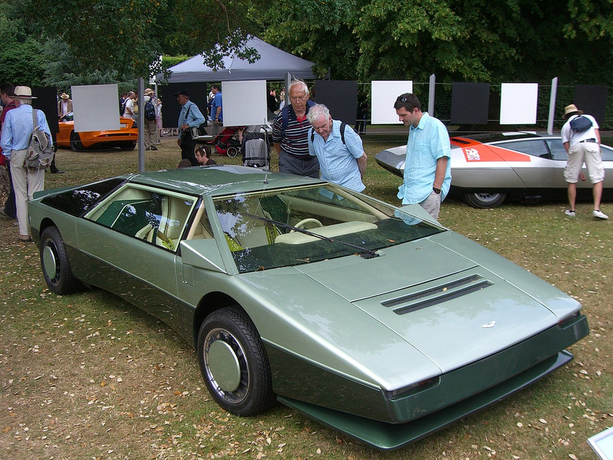Aston Martin Bulldog