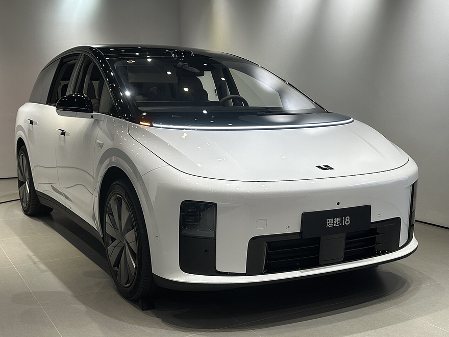 Li Auto i8