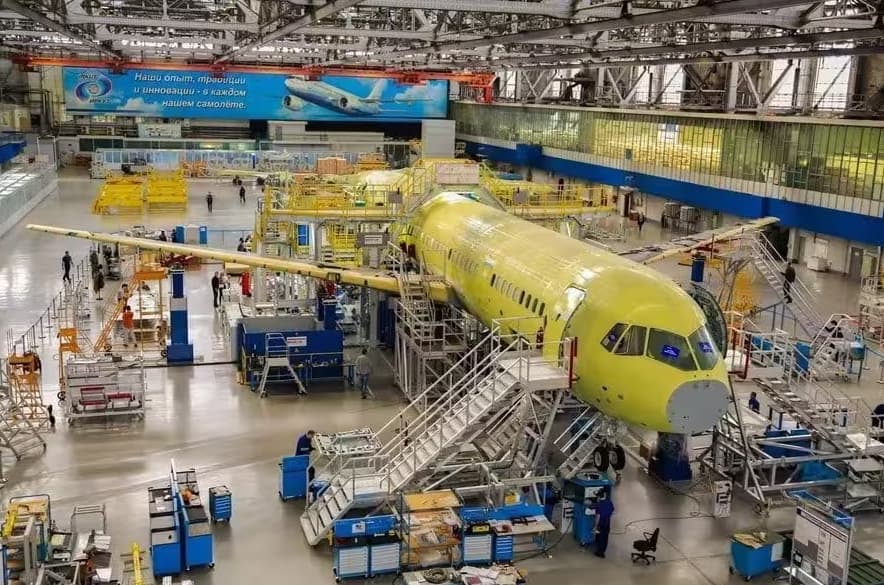 MC-21 on assembly