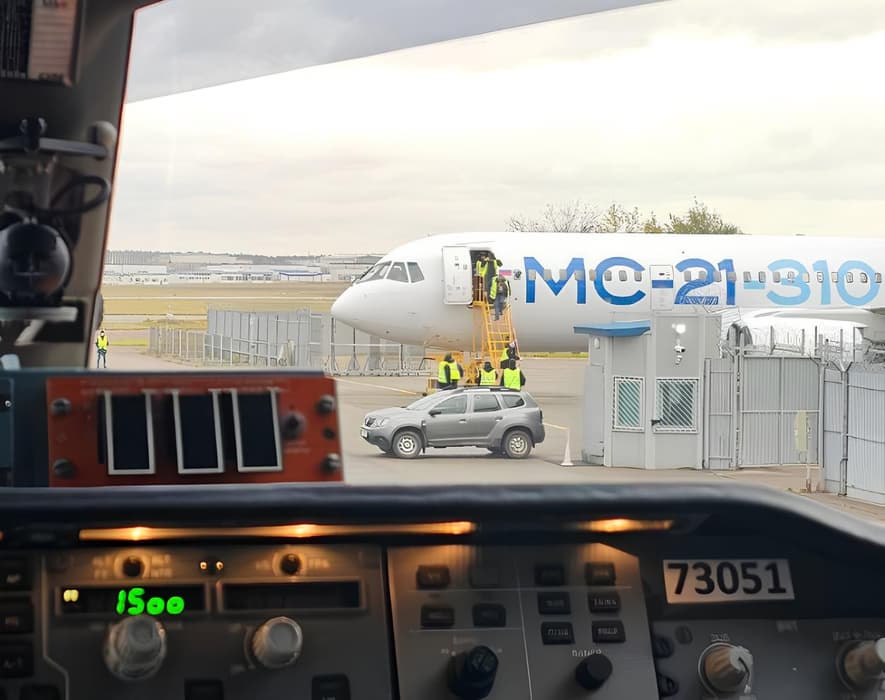 Самолёт МС-21 на испытаниях в Жуковском