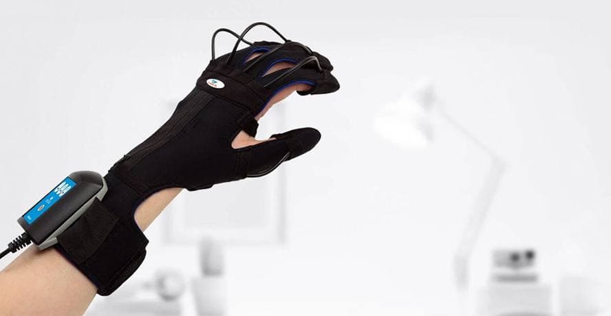 Сенсорная перчатка