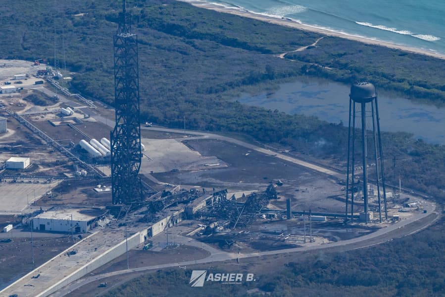 Мощный взрыв ракеты New Glenn сильно повредил стартовый комплекс, опубликованы первые фото после «аномалии»