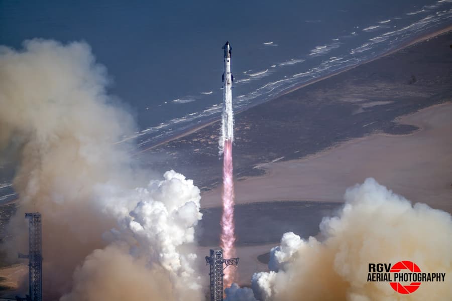 Первая в истории компания в ЦОД на орбите: SpaceX решала запустить новую инфраструктуру даже раньше обещанного — уже в 2027