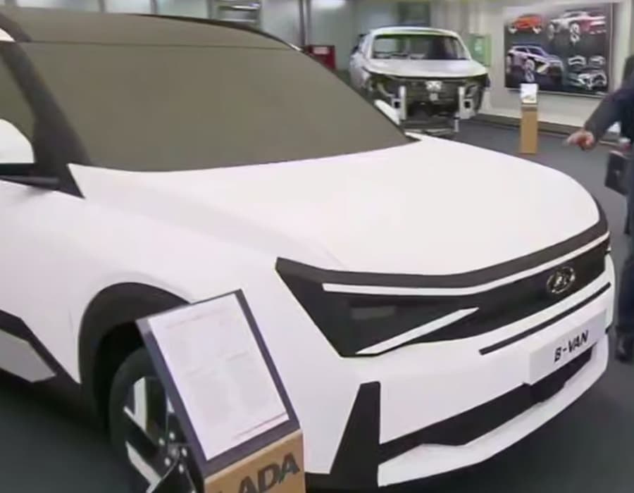  Lada B-Van
