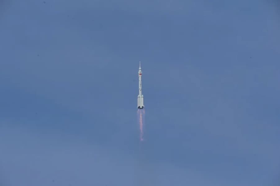 Китайский «секретный космоплан» вывел на орбиту неизвестный объект — его зафиксировала сеть космического наблюдения LeoLabs