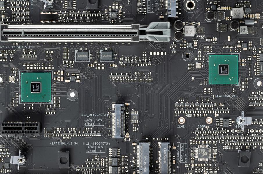 Обзор материнской платы Asus TUF Gaming X870E-Plus WiFi