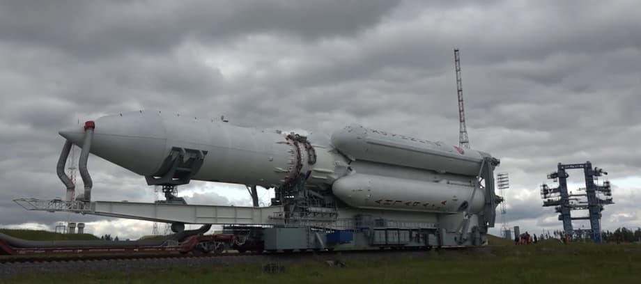 Космическая ракета перед пуском