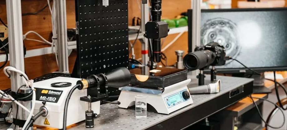 A new way to effectively cool microchips has been proposed